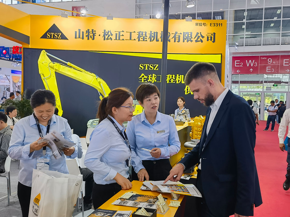山特松正亮相BICES 2023 ▏第十六屆中國(guó)(北京)國(guó)際工程機(jī)械展